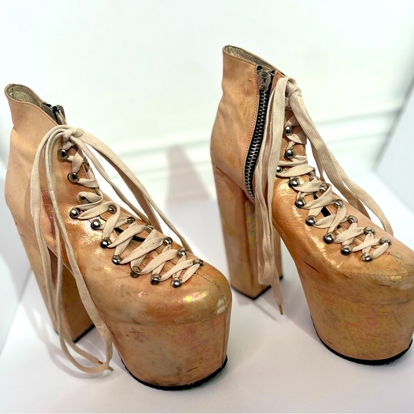 UNIF size 7 stunning festival, rave, make your outfit! in good used condition - Picture 6 of 7